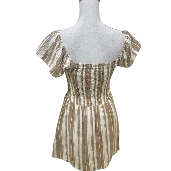 Lost + Wander Beige/White Striped Square Neck smocked Mini Dress size medium - Picture 6 of 9
